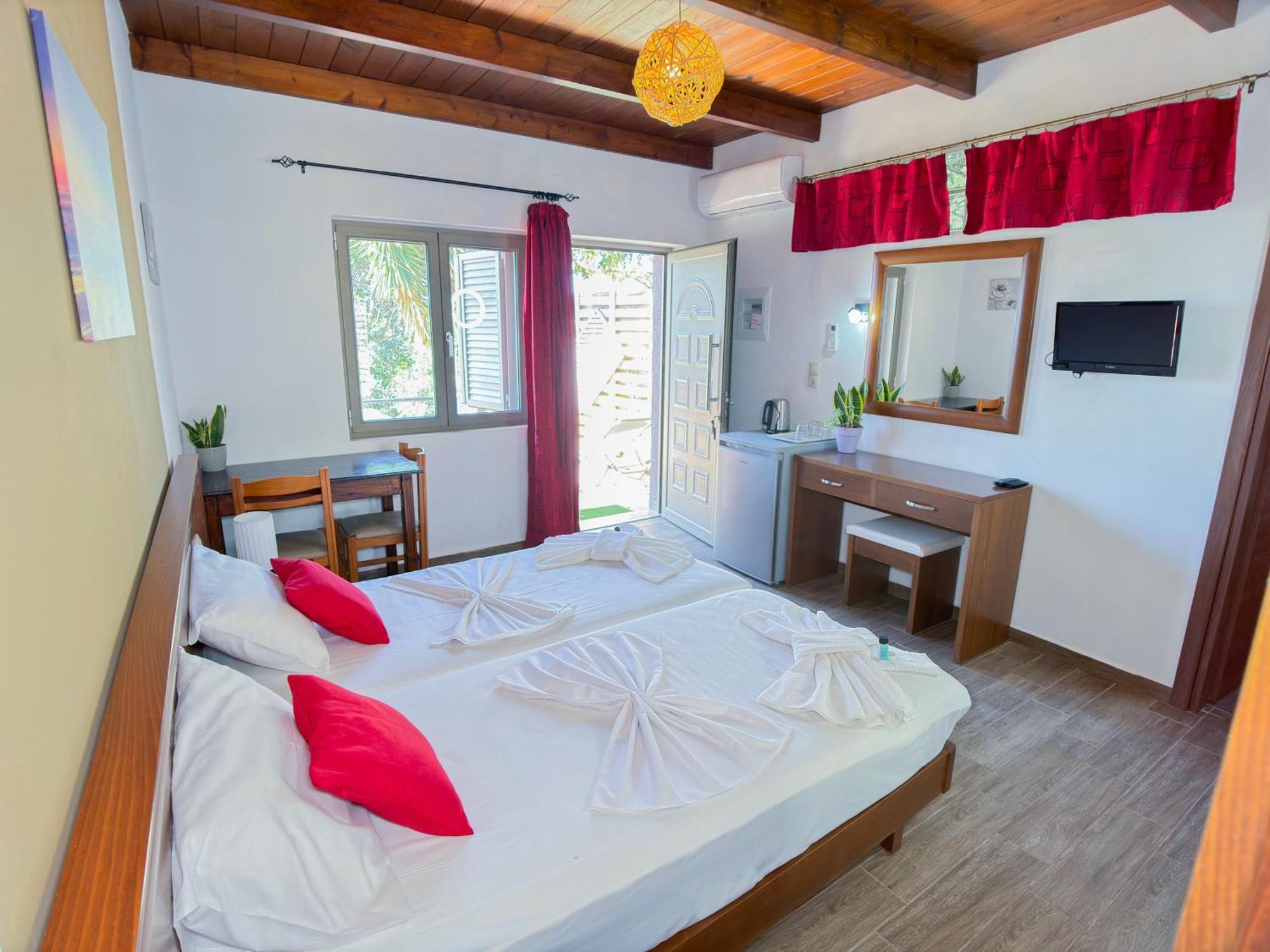 Beautiful Life Rooms With Sea View - Next To Elafonisi Beach Экстерьер фото